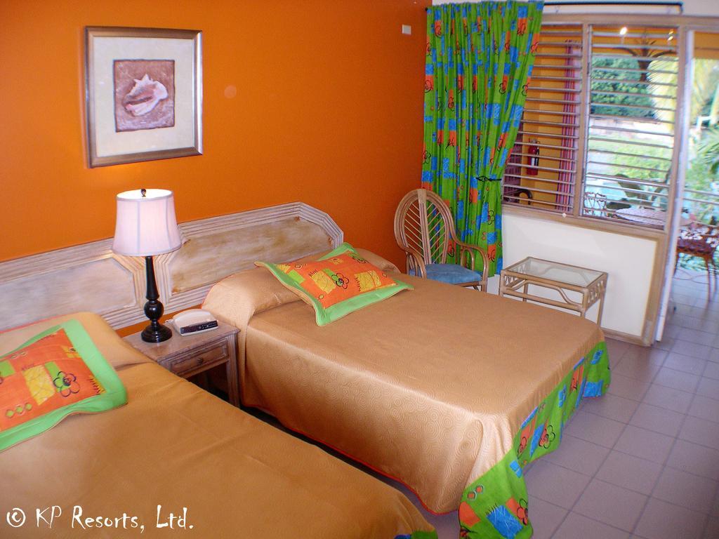 Enchanted Waters Tobago Hotel Buccoo Room photo