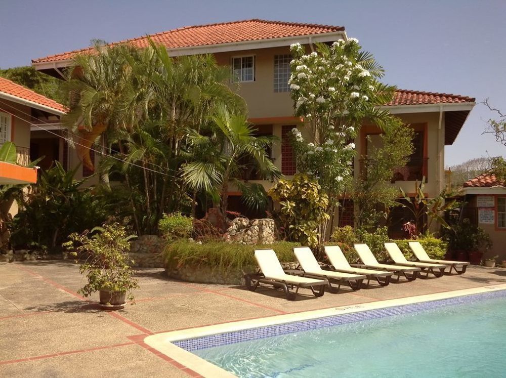 Enchanted Waters Tobago Hotel Buccoo Exterior photo